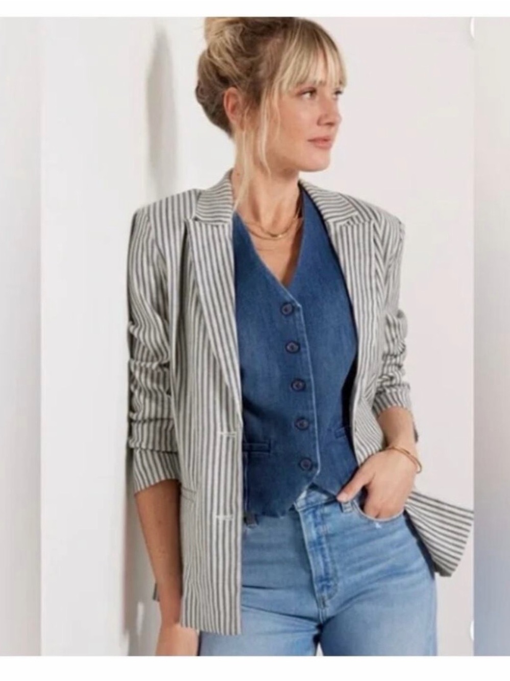 Evereve Thea Striped Blazer in Black and White - Women's Lightweight Jacket